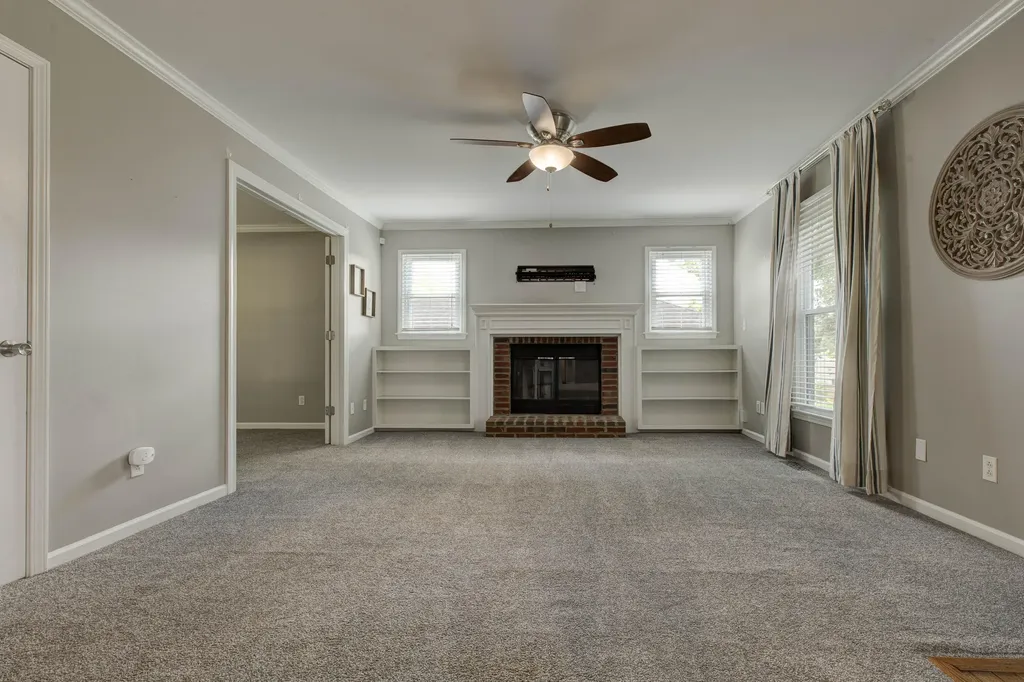 19 Fontaine Boulevard Winchester KY 40391