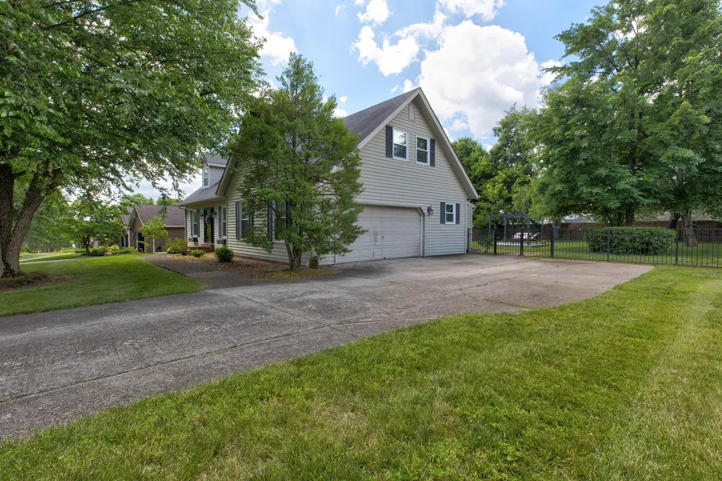 19 Fontaine Boulevard Winchester KY 40391