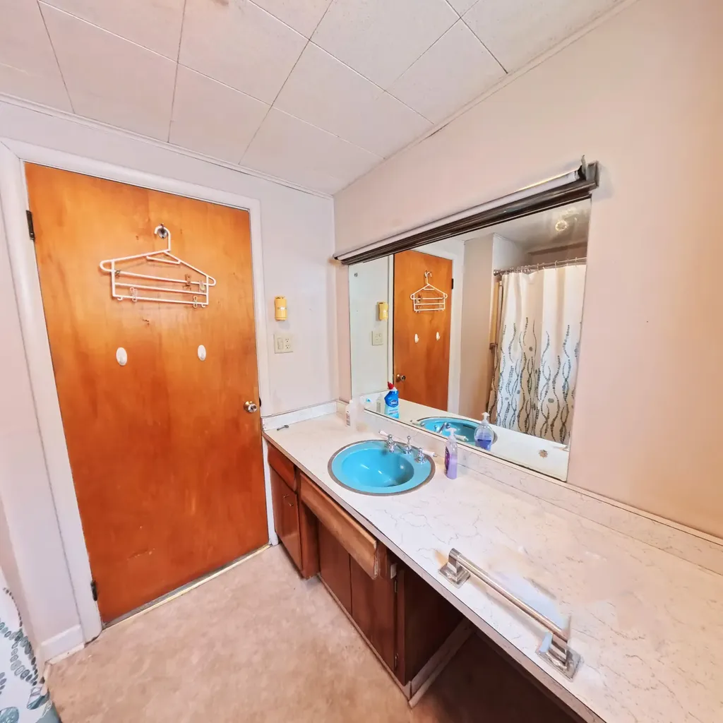 131 Peyton Avenue Irvine KY 40336