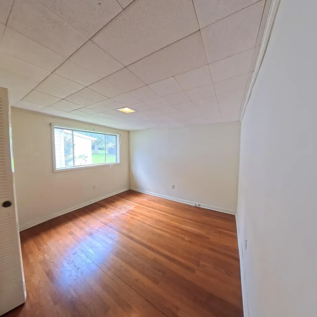 131 Peyton Avenue Irvine KY 40336