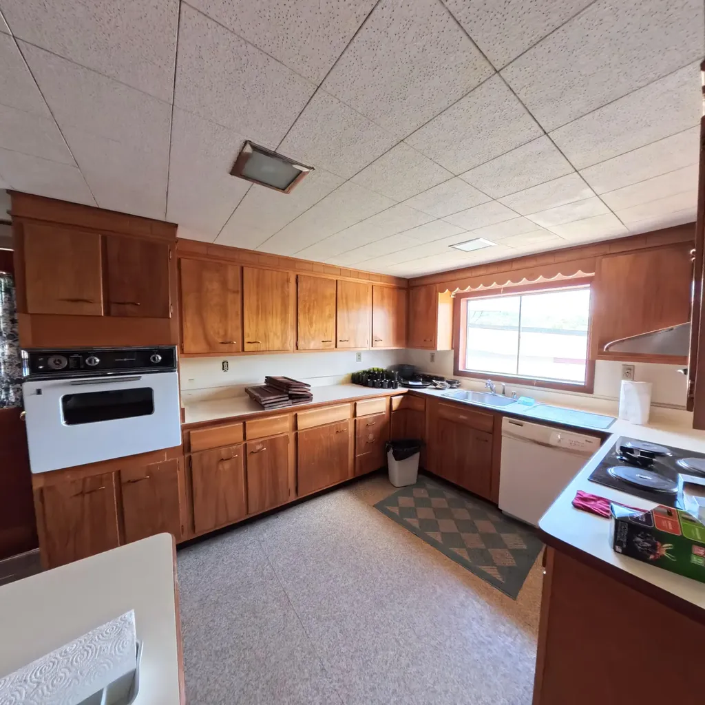 131 Peyton Avenue Irvine KY 40336