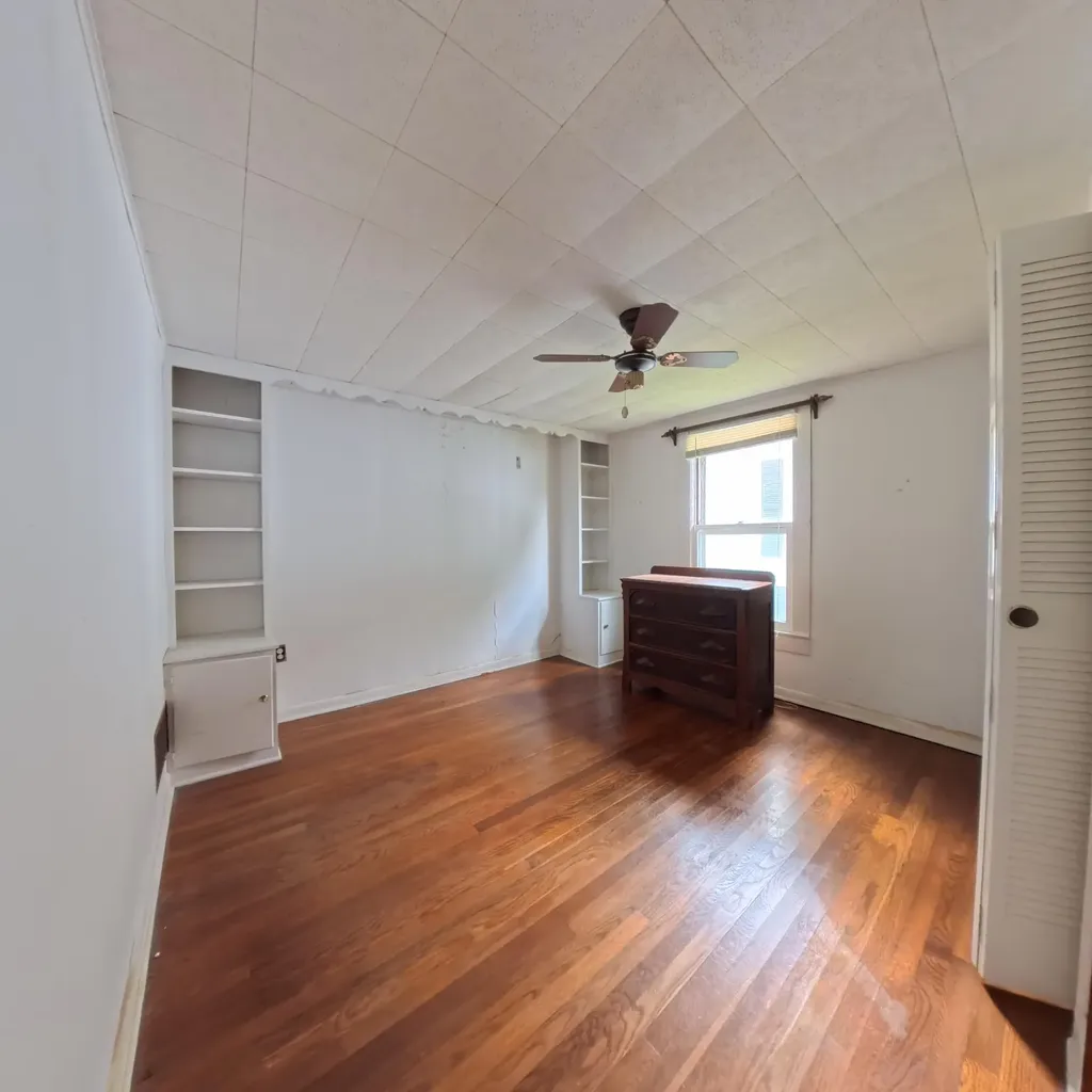 131 Peyton Avenue Irvine KY 40336