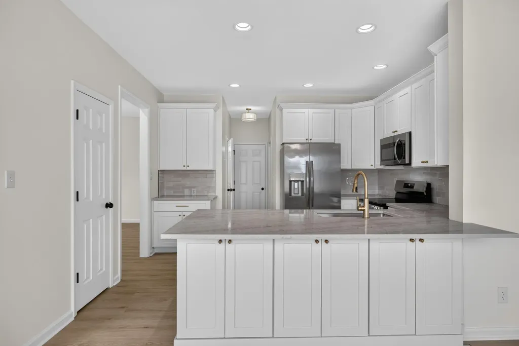 925 Winding Oak Trail Lexington KY 40511