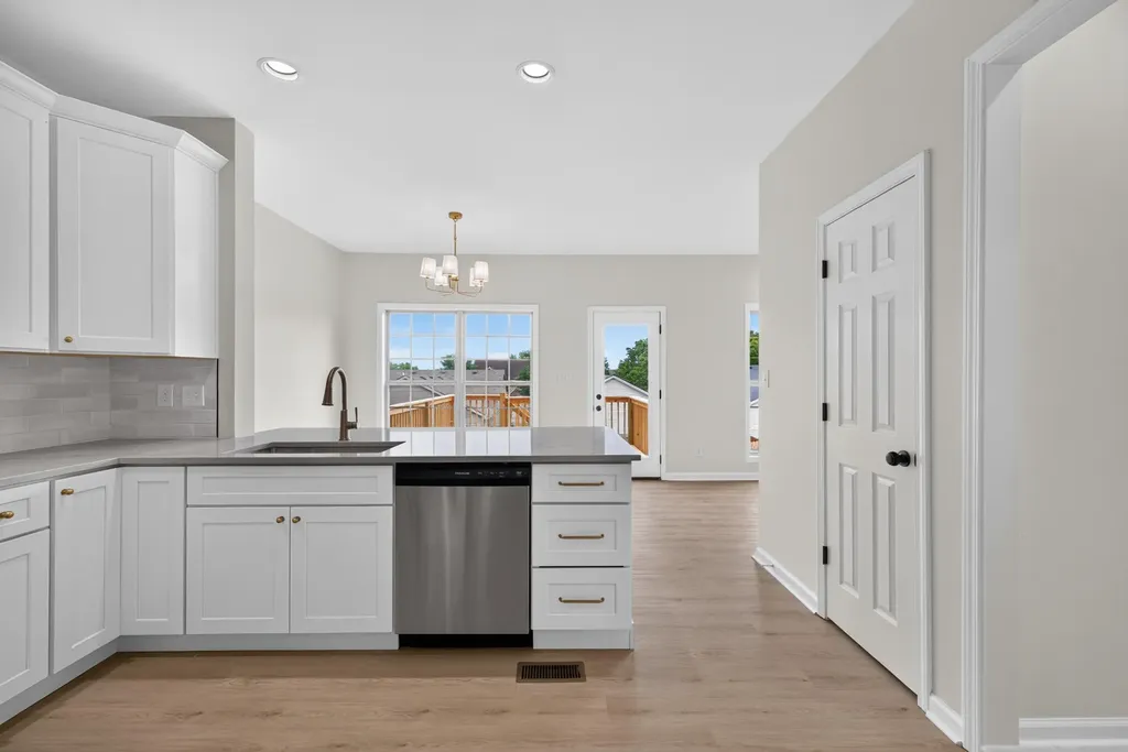 925 Winding Oak Trail Lexington KY 40511
