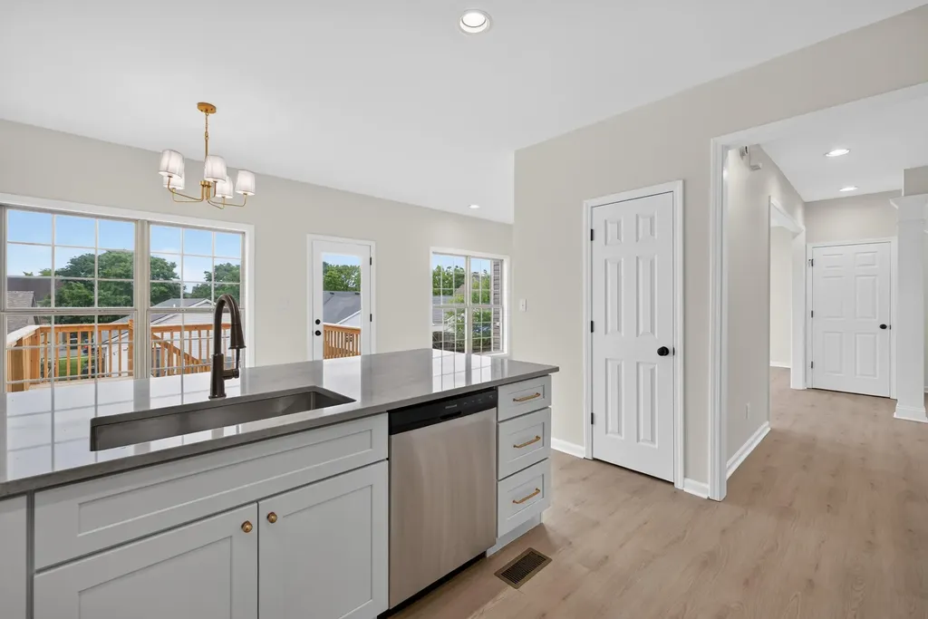 925 Winding Oak Trail Lexington KY 40511