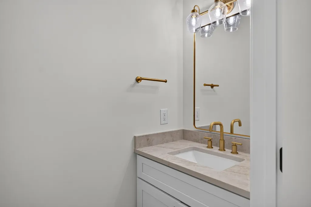 925 Winding Oak Trail Lexington KY 40511