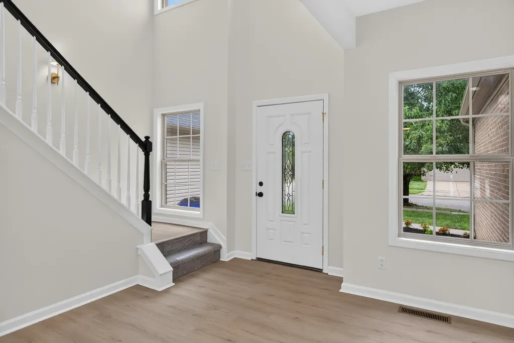 925 Winding Oak Trail Lexington KY 40511
