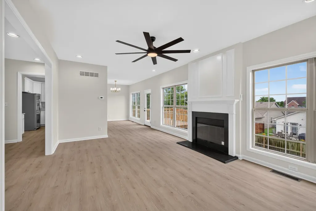 925 Winding Oak Trail Lexington KY 40511