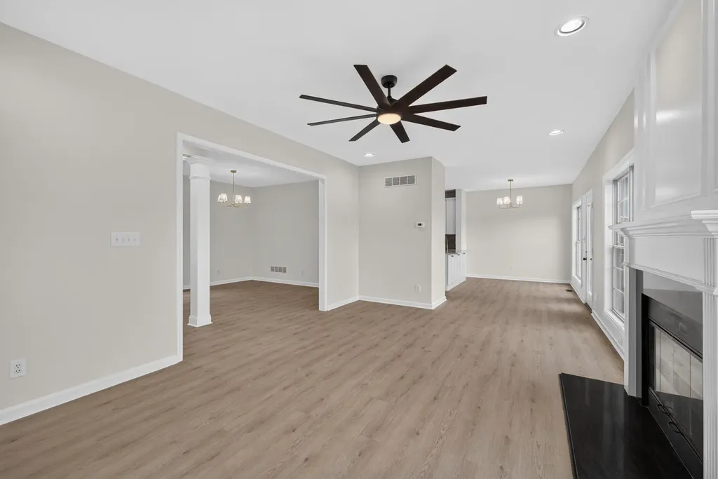 925 Winding Oak Trail Lexington KY 40511