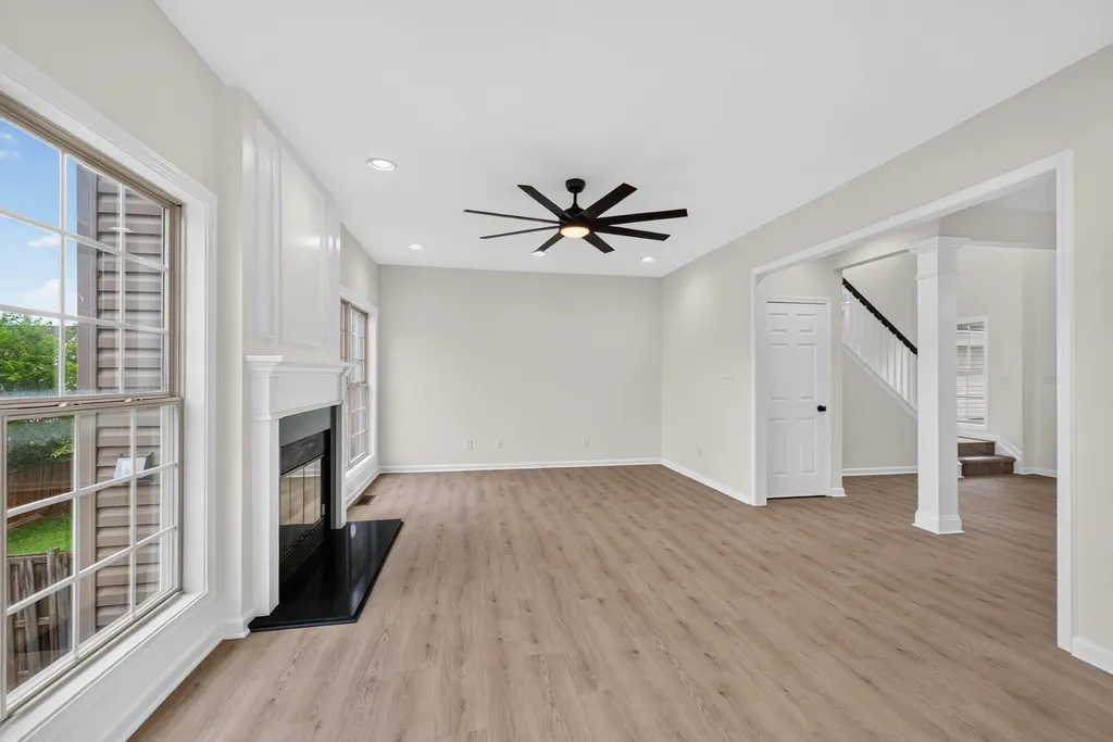 925 Winding Oak Trail Lexington KY 40511