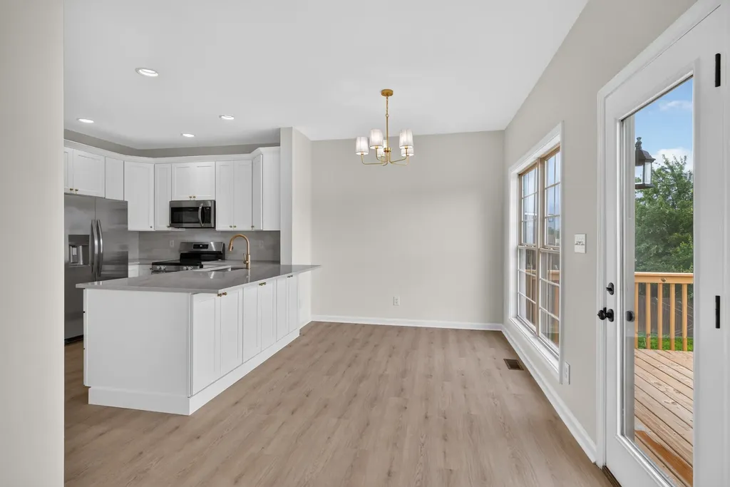 925 Winding Oak Trail Lexington KY 40511