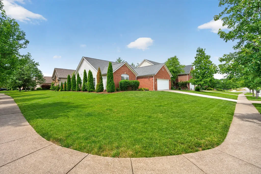 1208 Passage Mound Way Lexington KY 40509