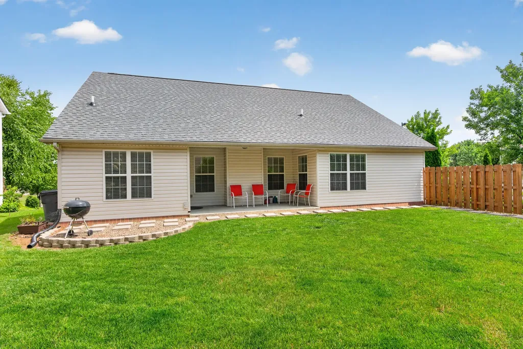 1208 Passage Mound Way Lexington KY 40509