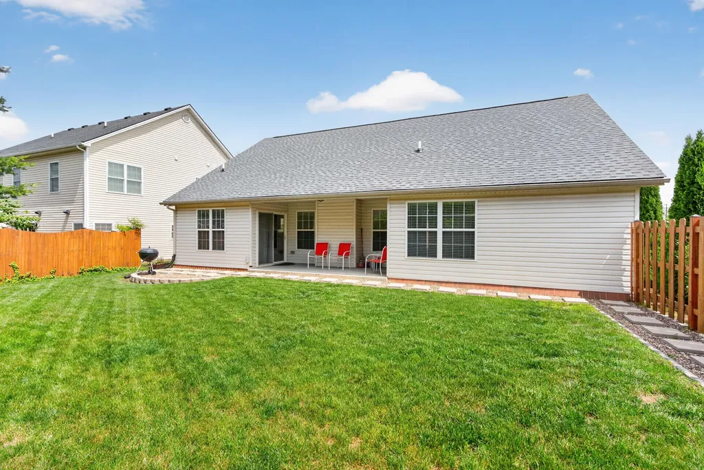 1208 Passage Mound Way Lexington KY 40509