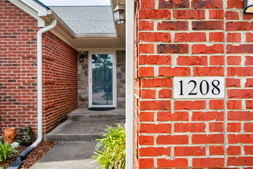 1208 Passage Mound Way Lexington KY 40509