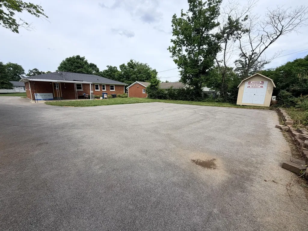 108 Dennis Drive Lexington KY 40503