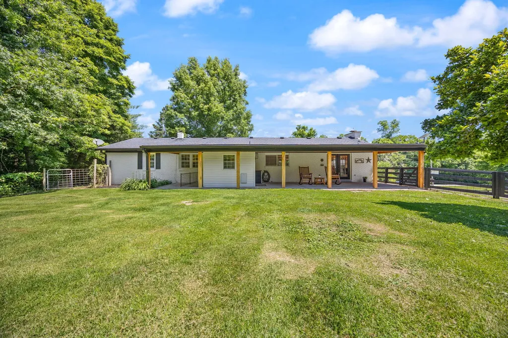 10710 Lebanon Road Parksville KY 40464