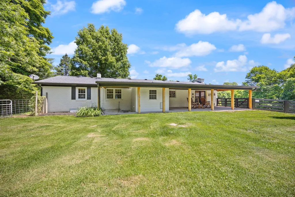10710 Lebanon Road Parksville KY 40464