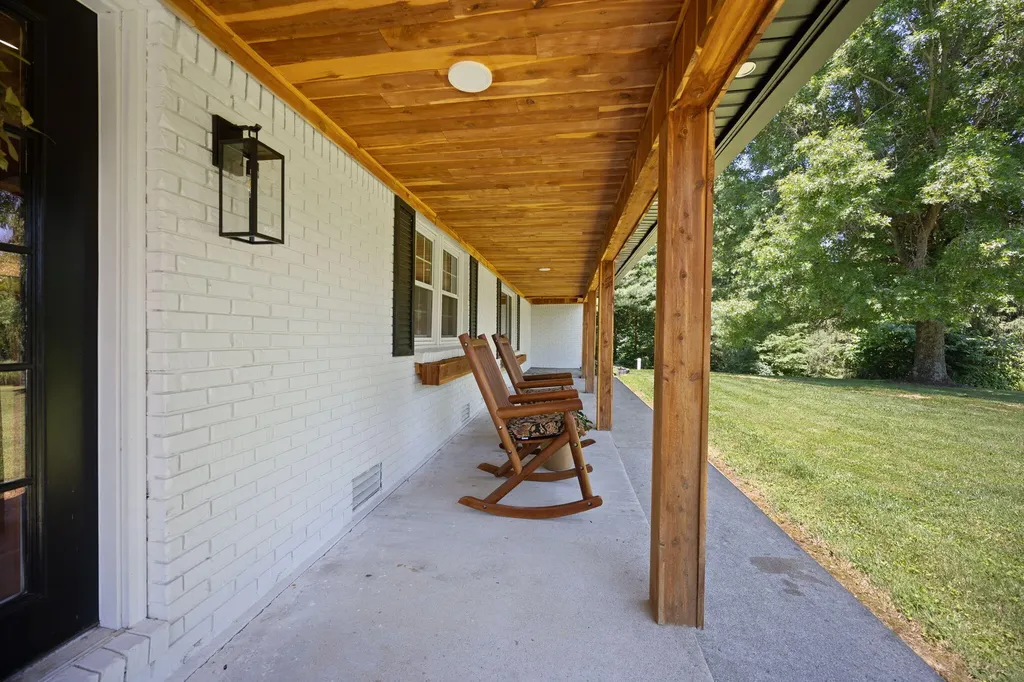 10710 Lebanon Road Parksville KY 40464