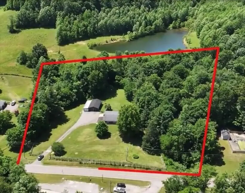 10710 Lebanon Road Parksville KY 40464