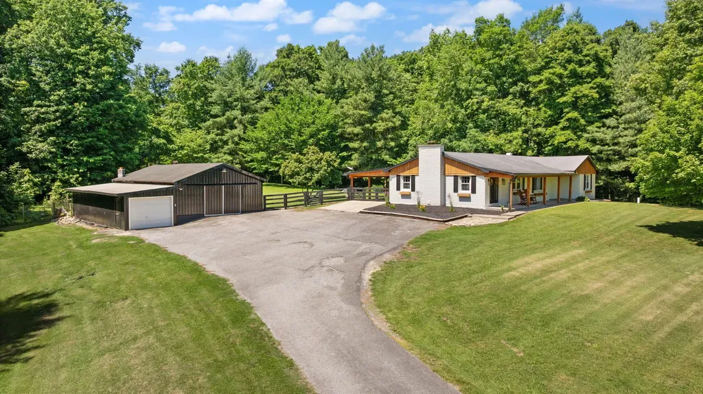 10710 Lebanon Road Parksville KY 40464