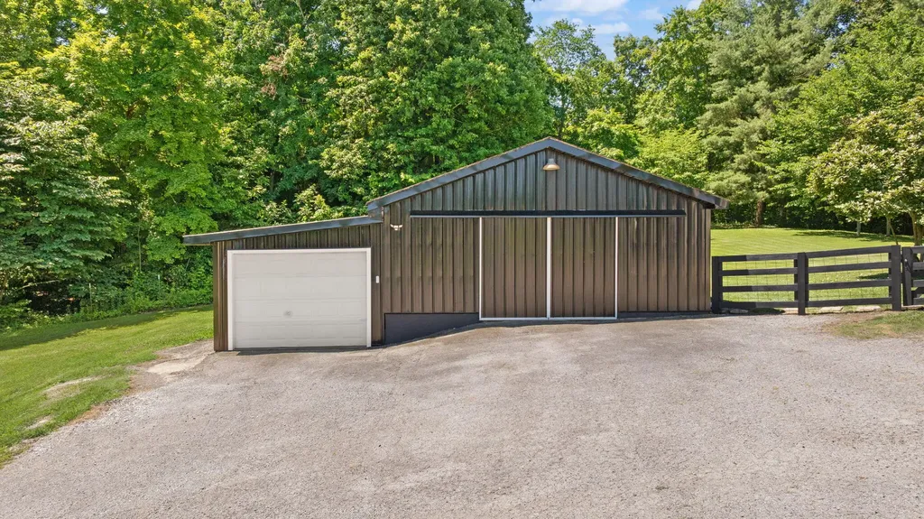 10710 Lebanon Road Parksville KY 40464