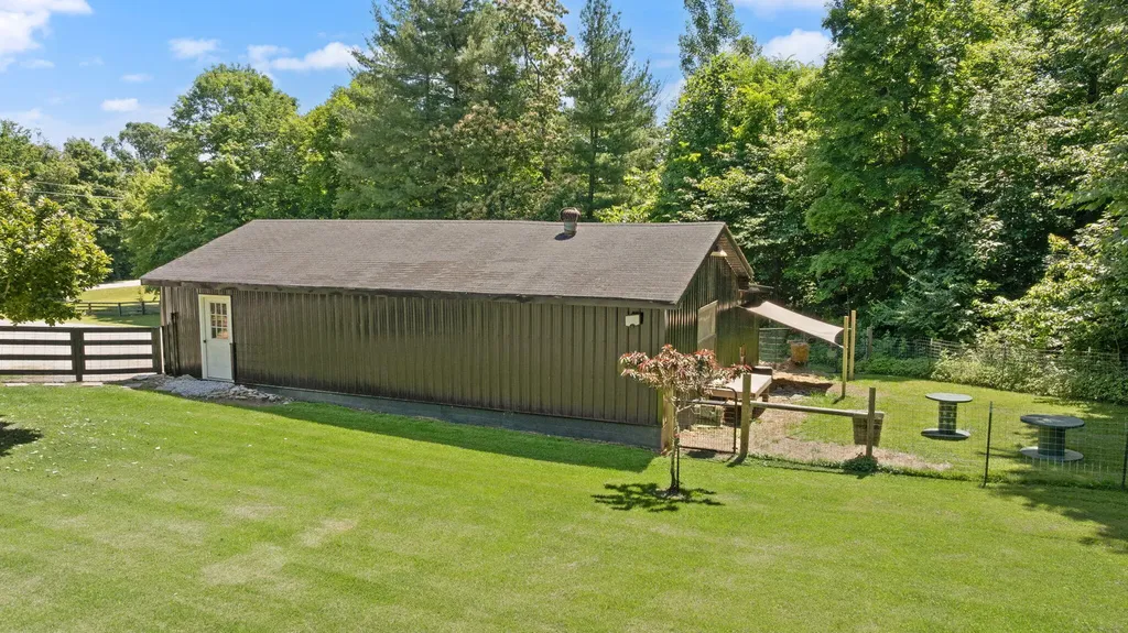 10710 Lebanon Road Parksville KY 40464