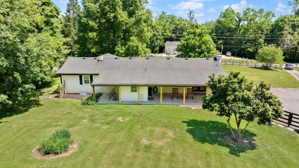 10710 Lebanon Road Parksville KY 40464