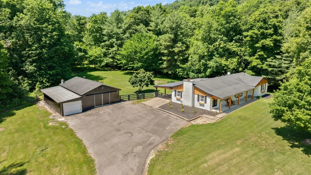 10710 Lebanon Road Parksville KY 40464