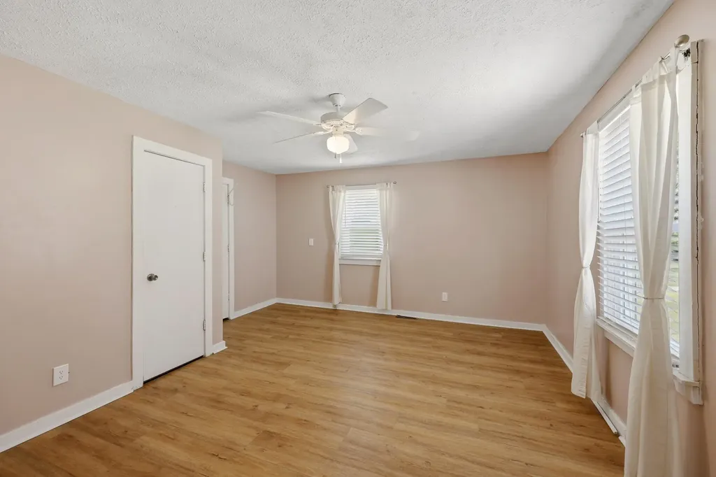319 W High Street Springfield KY 40069