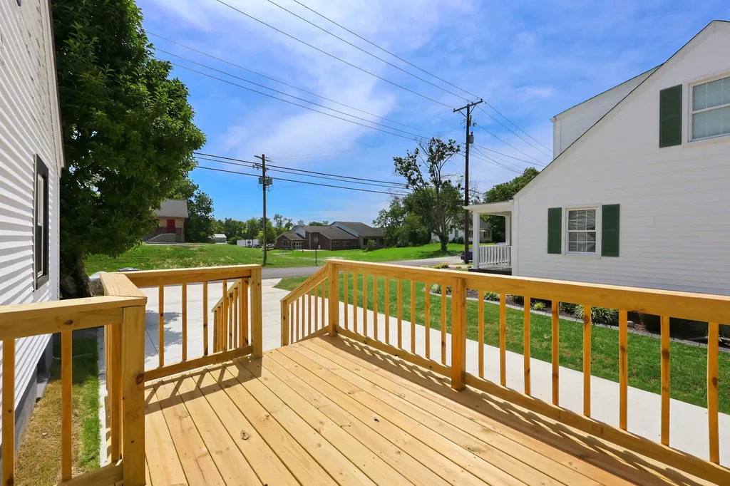 319 W High Street Springfield KY 40069