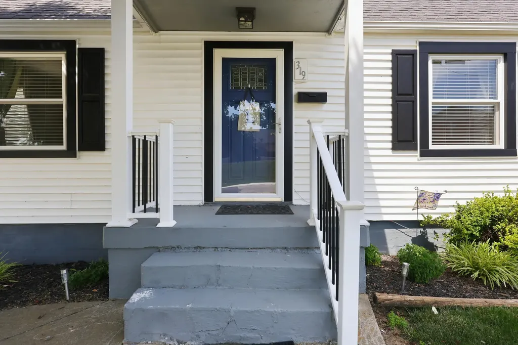 319 W High Street Springfield KY 40069