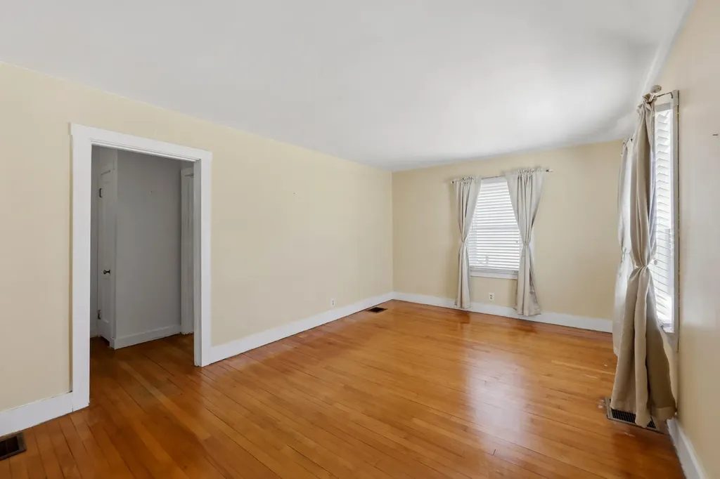 319 W High Street Springfield KY 40069
