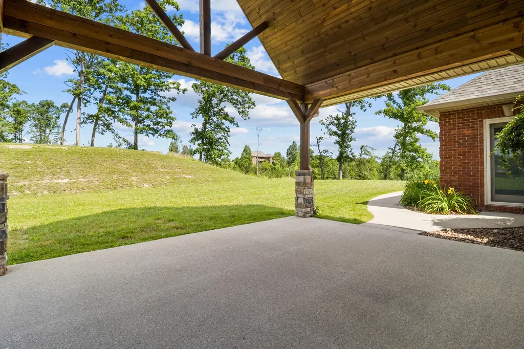 282 Canyon Drive London KY 40741