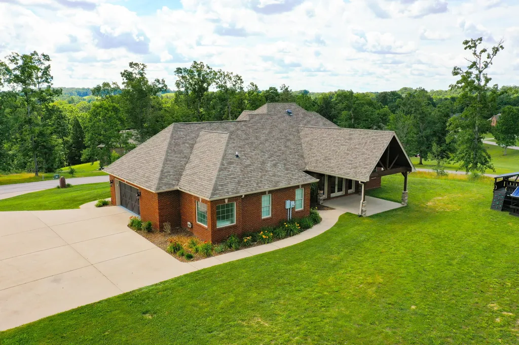 282 Canyon Drive London KY 40741