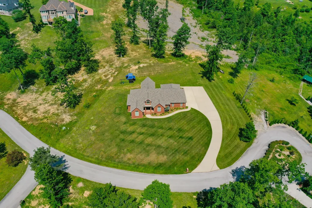 282 Canyon Drive London KY 40741