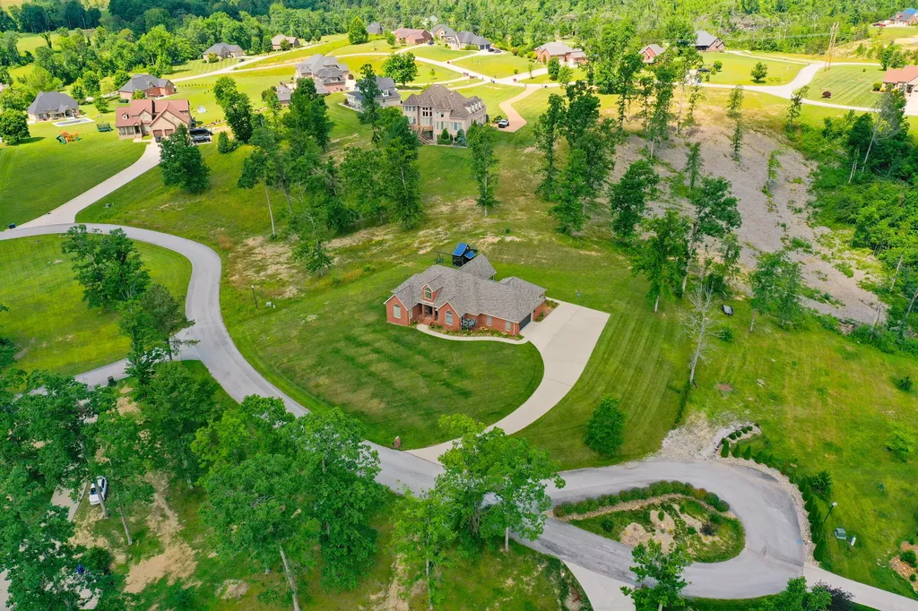 282 Canyon Drive London KY 40741