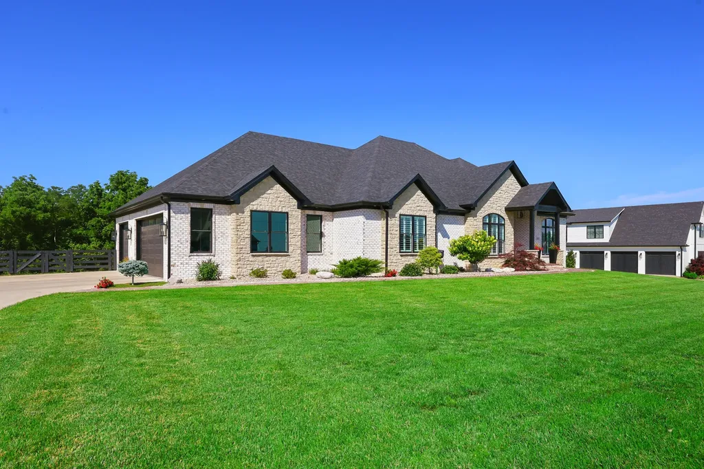 207 Grandview Trail Wilmore KY 40390