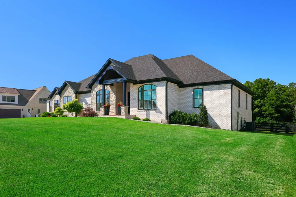 207 Grandview Trail Wilmore KY 40390