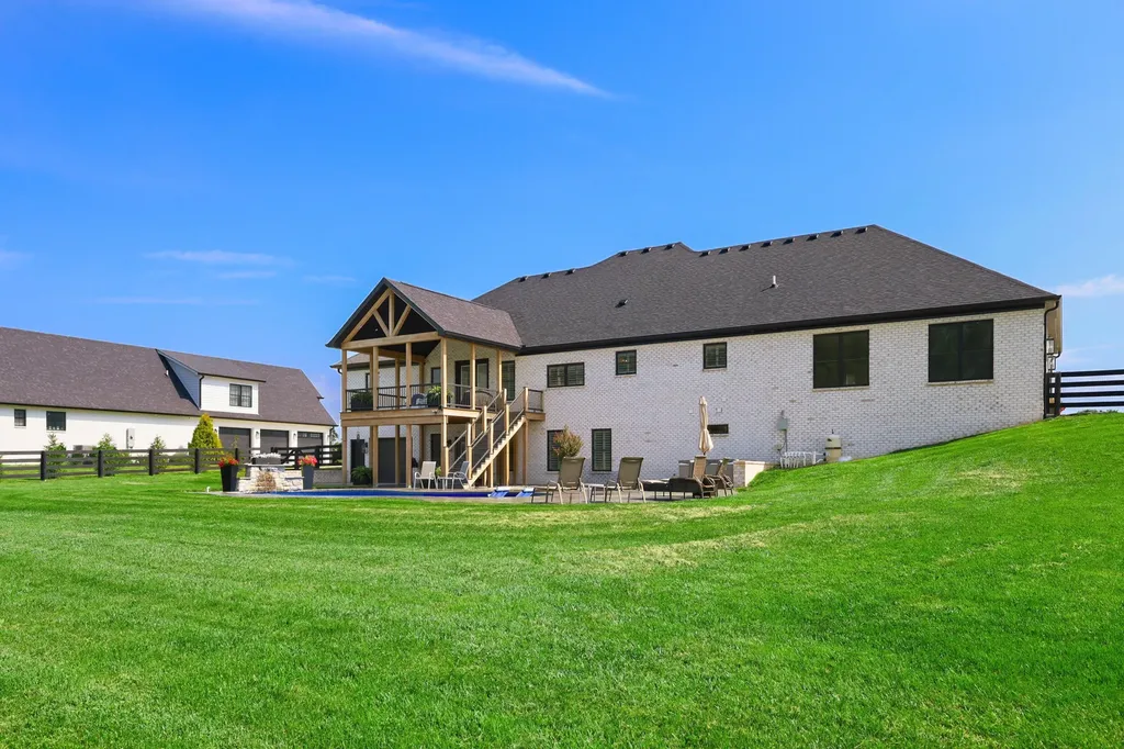 207 Grandview Trail Wilmore KY 40390