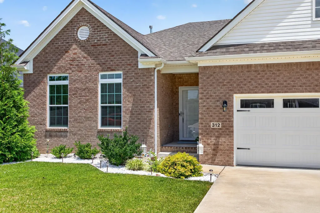 312 Fox Hollow Trail Nicholasville KY 40356