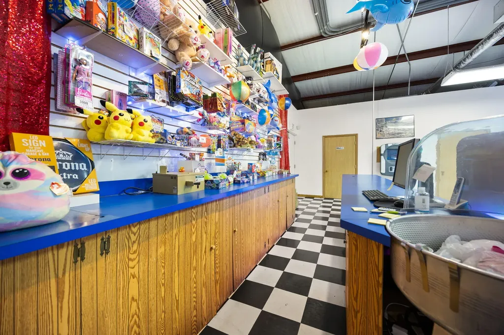2367 U.s. 127 Business Jamestown KY 42629