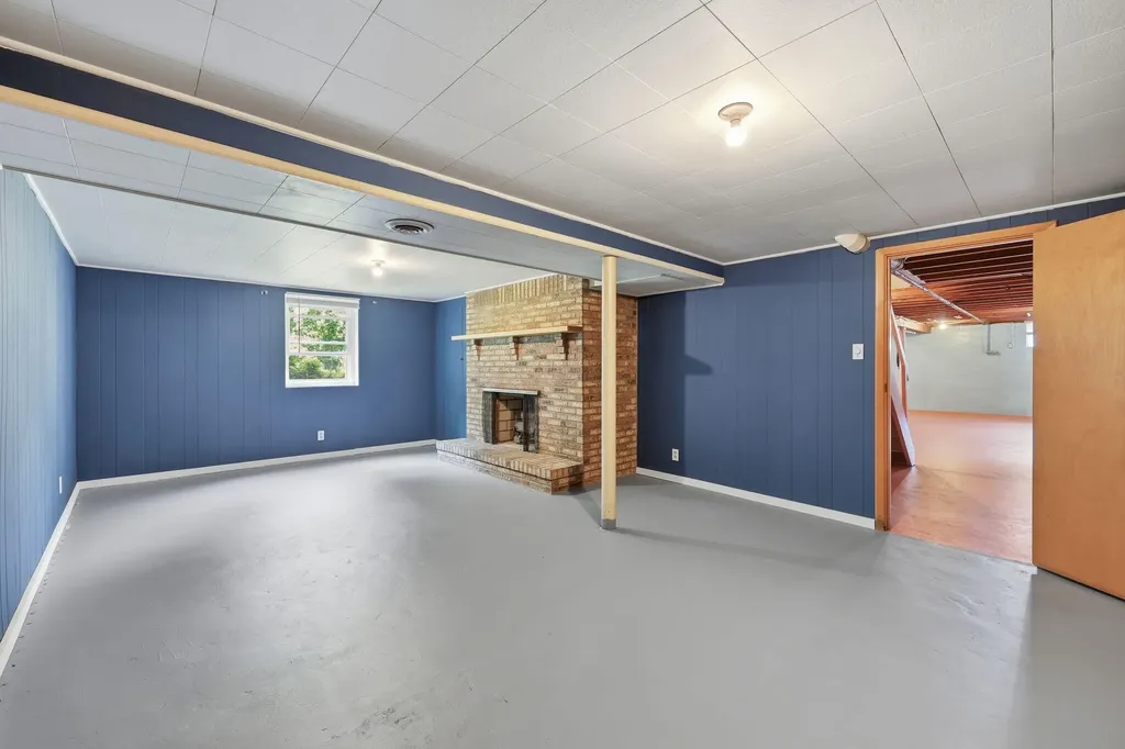 102 Oxley Avenue Cynthiana KY 41031