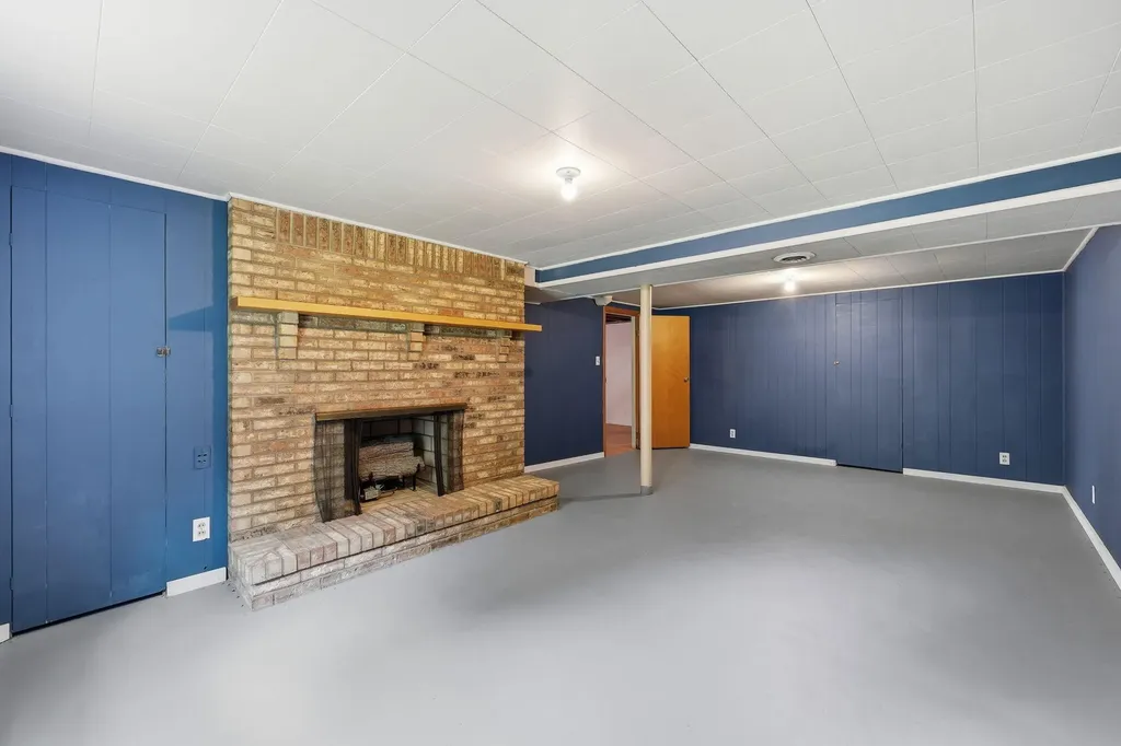 102 Oxley Avenue Cynthiana KY 41031
