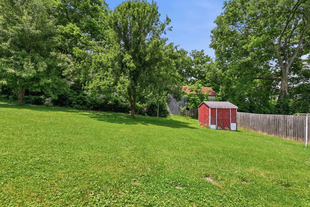 102 Oxley Avenue Cynthiana KY 41031