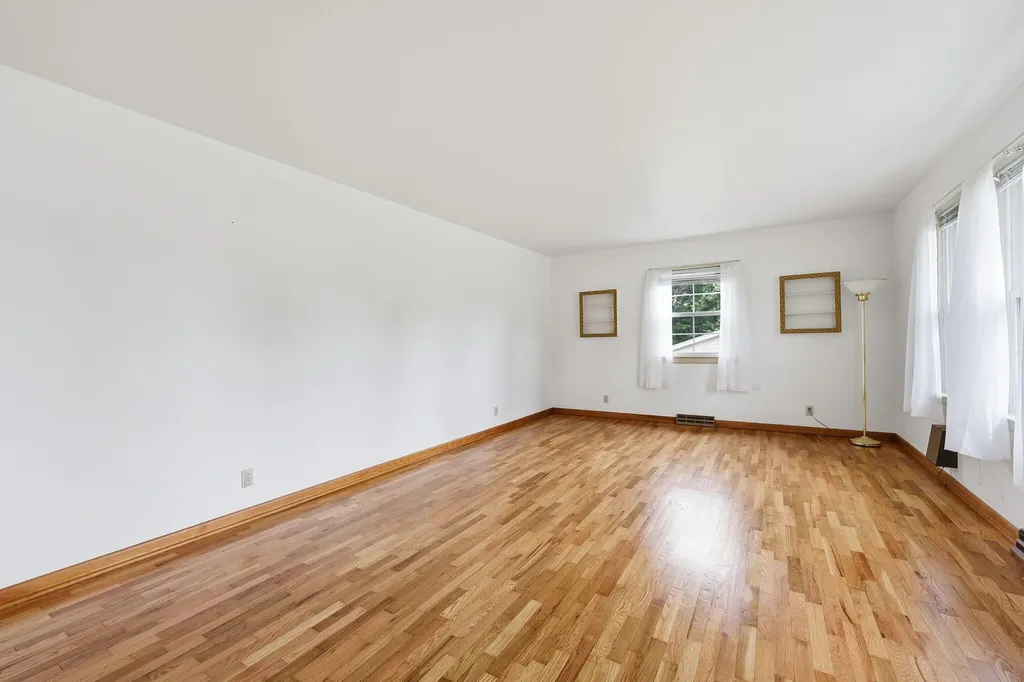 102 Oxley Avenue Cynthiana KY 41031