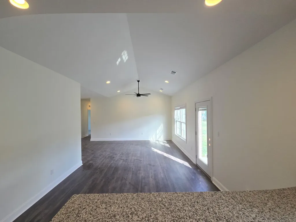 306 Cinchpost Circle London KY 40744