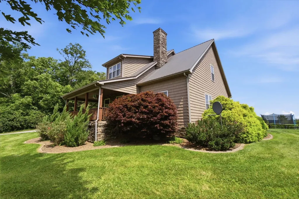 445 Charles White Road Richmond KY 40475