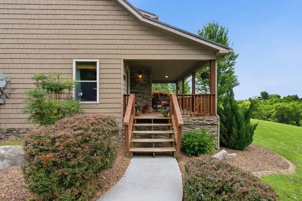 445 Charles White Road Richmond KY 40475