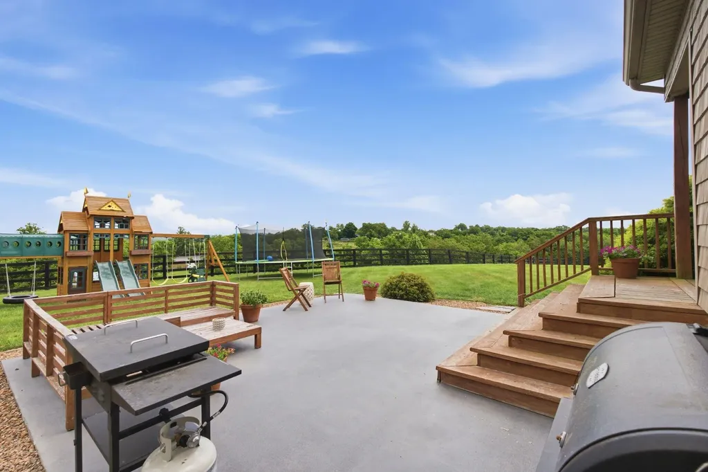 445 Charles White Road Richmond KY 40475